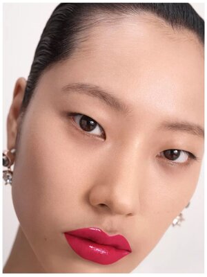 Burberry Kisses Lip Lacquer