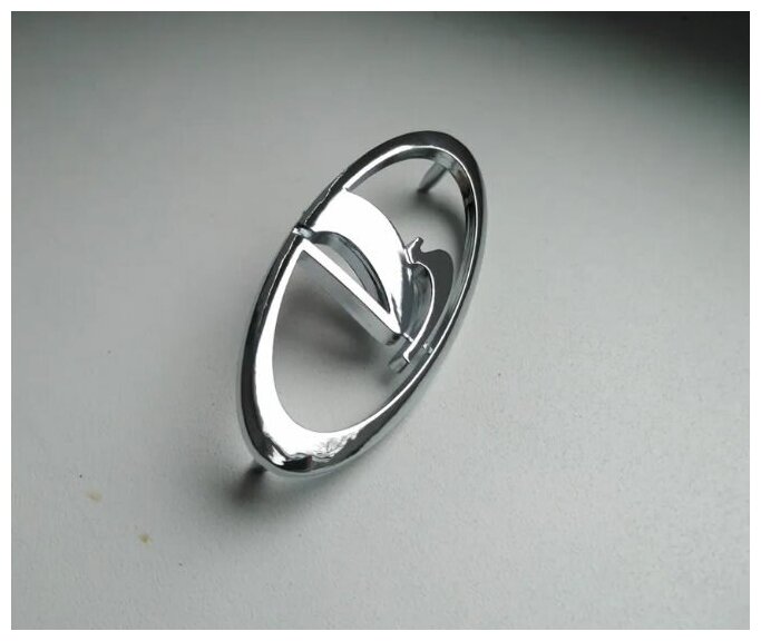 Эмблема/значок/шильдик Серебрянный ВАЗ Лада Lada серебрянный 95 см