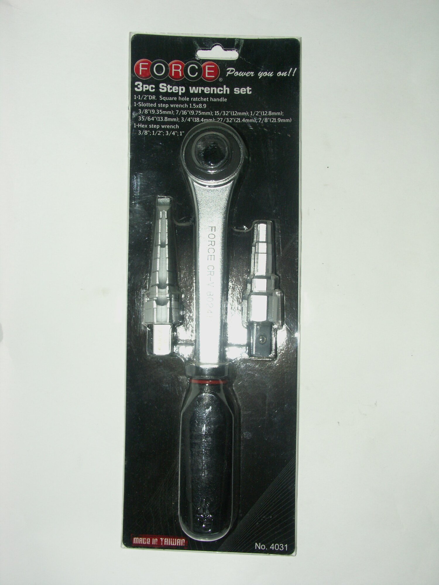 фото 1/2" Набор трещотка с внутренними отвертками-квадратами (американка) 3 предм FORCE.