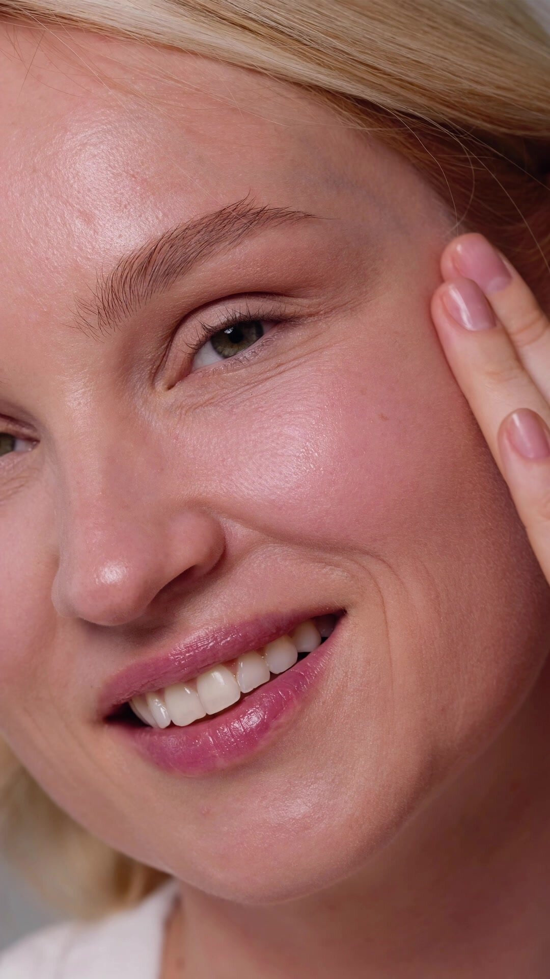 Сыворотка Краснополянская Косметика, с витамином C, 30мл, антивозрастная, для всех типов кожи — фото 1