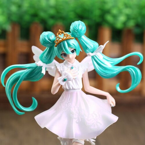 Мику Хацунэ коллекционная аниме фигурка