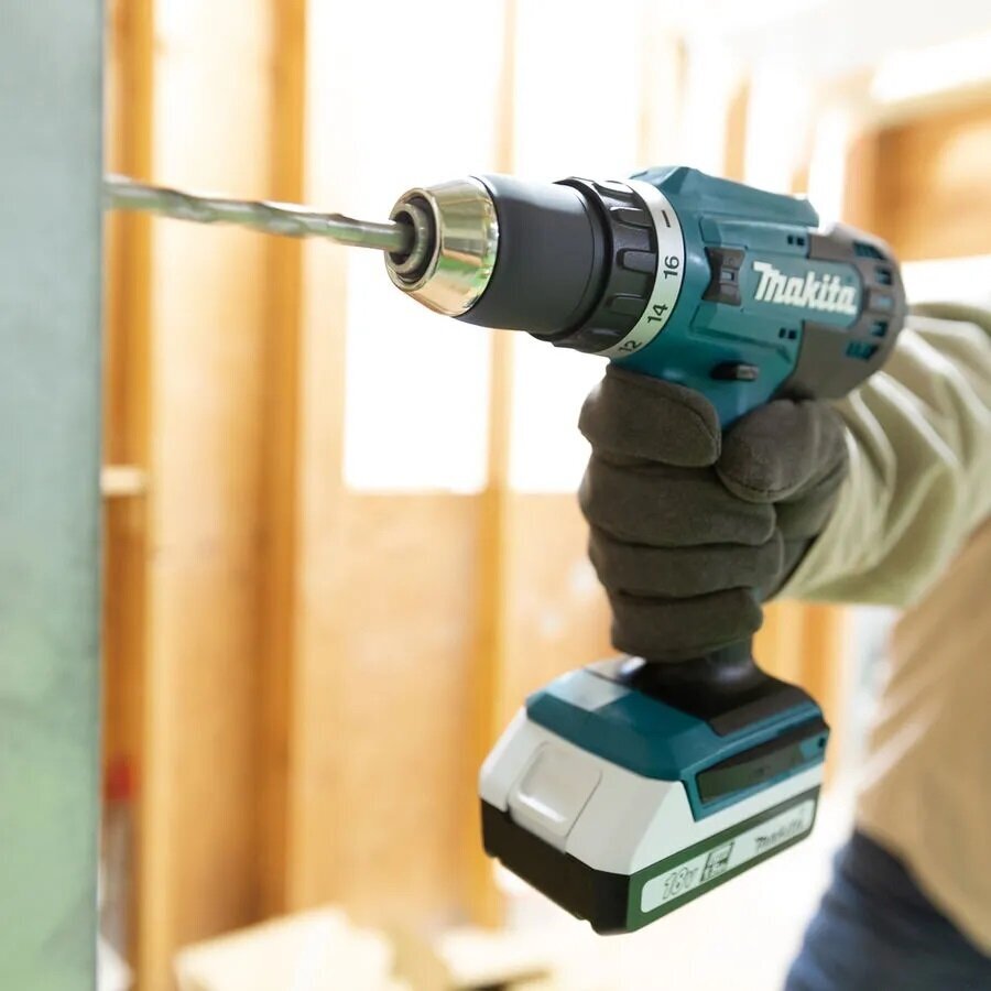 Дрель-шуруповерт Makita DF 488 DW 2 аккумулятора 1,5 Ач - фотография № 3