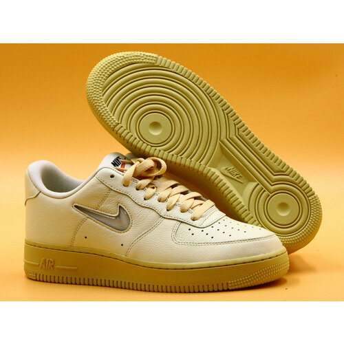 фото Кроссовки nike air force 1 low '07 lx, натуральная кожа, полнота d, низкие, воздухопроницаемые, размер 9us, бежевый