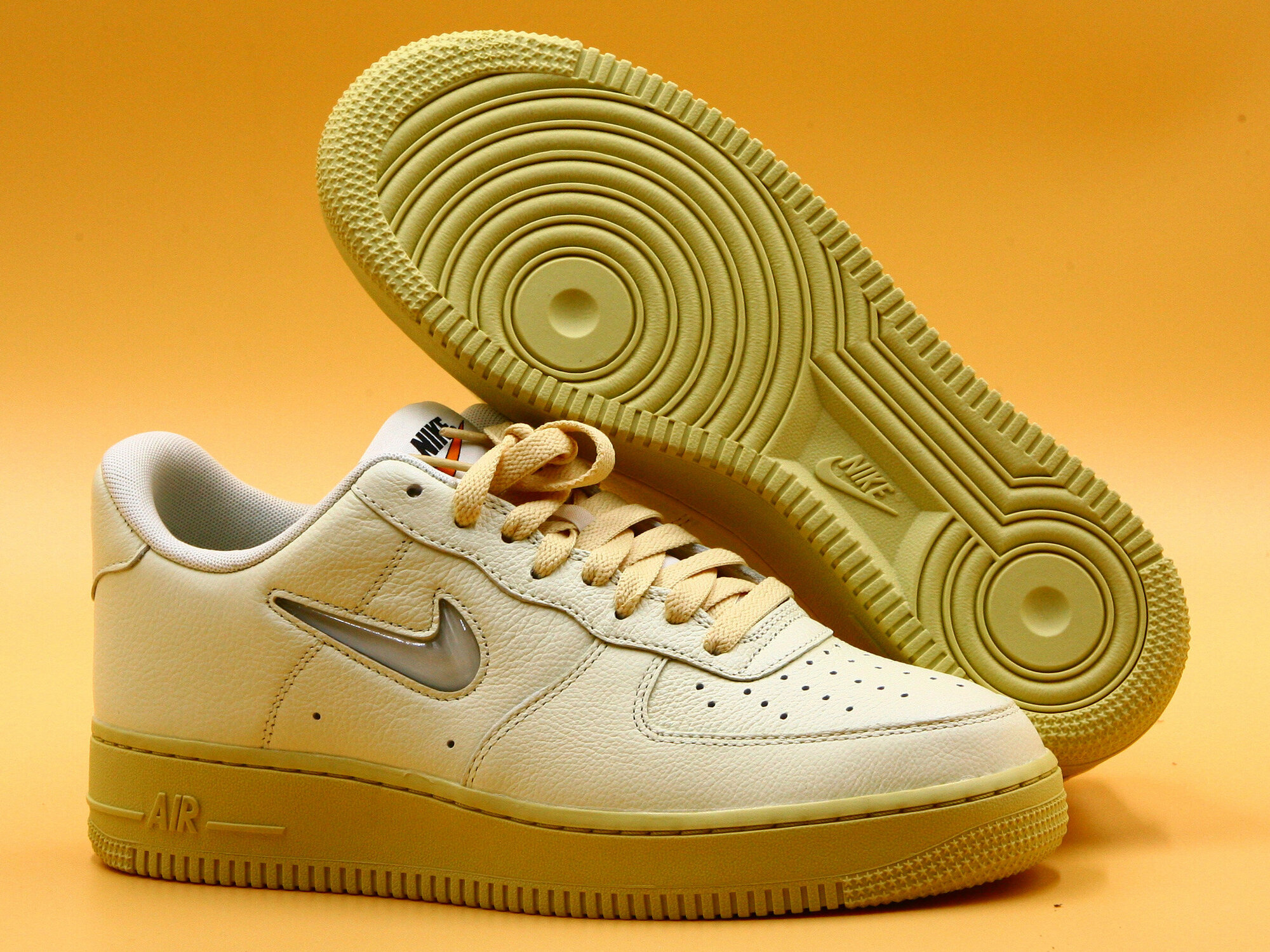 Женские кроссовки Nike Air Force 1 Low