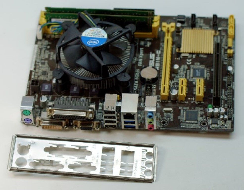 H81M-C / i3 / SSD120Гб / LGA1150 материнская плата ASUS