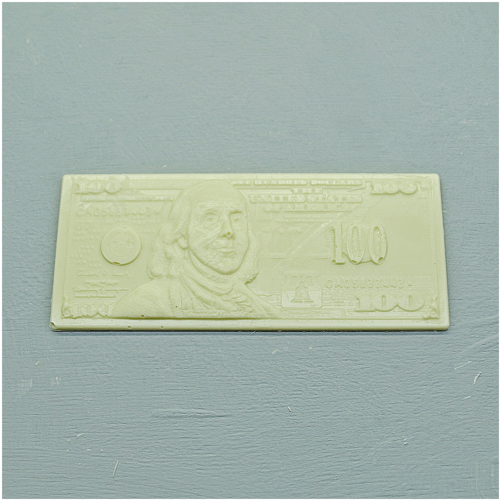 Подарочная шоколадная плитка Frade/Фраде - Купюра 100 долларов (белый) - фотография № 1