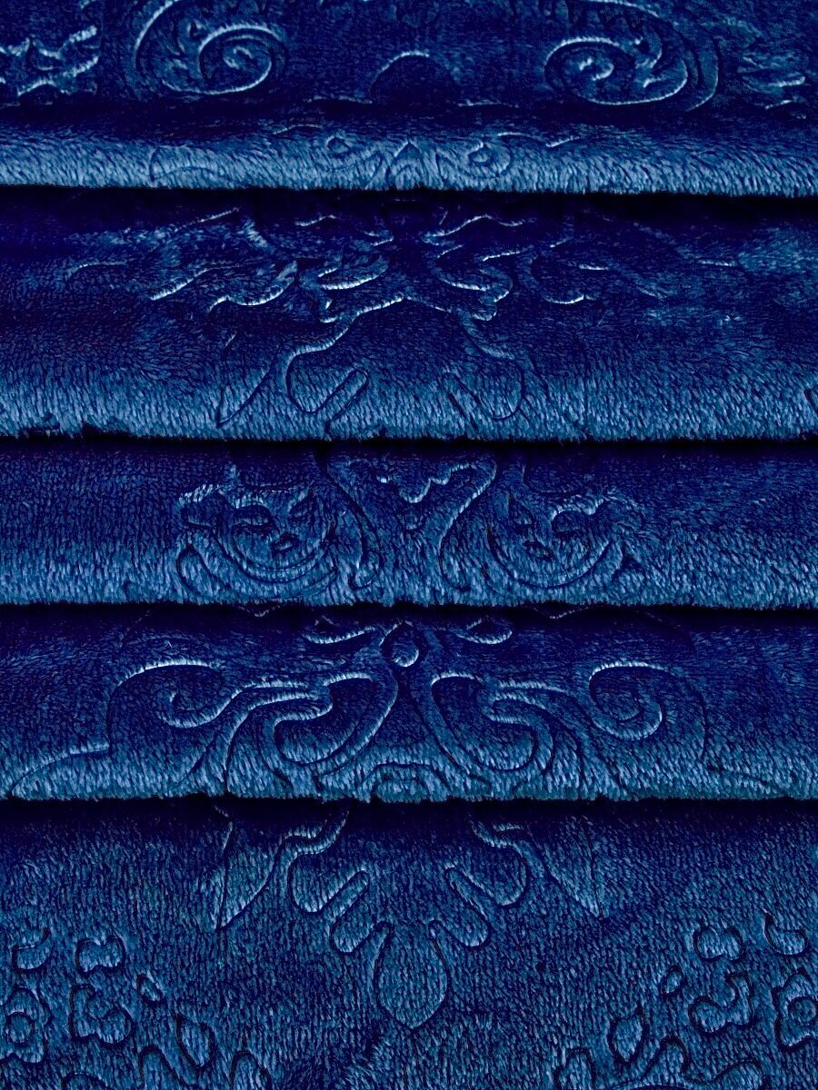 Покрывало / Плед на кровать жаккард 220х200 см(Евро), синее с тиснением цветок , Enrika - фотография № 3