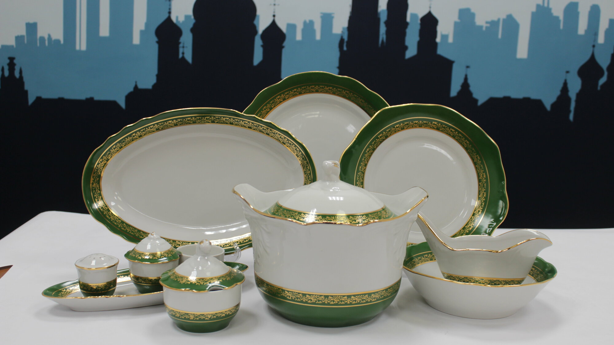 фото Сервиз столовый на 6 персон из 35 предметов (фасон Юбилейный) "Царский"