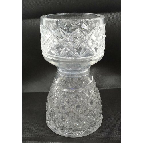 Винтажная советская ваза для цветов и сухоцветов фигурная из хрусталя, СССР