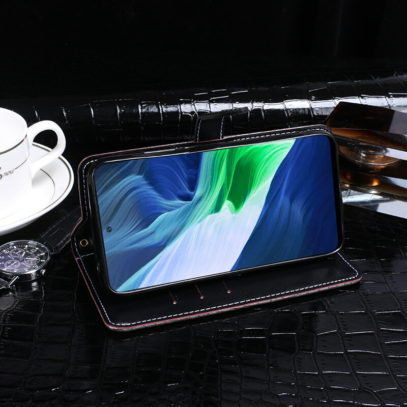 Чехол-книжка MyPads Croco Poko для Infinix Note 10 Pro с прошивкой рельефа кожи крокодила с застежкой и визитницей синий — фото 1