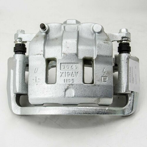 Суппорт передний правый HINO 300TOYOTA XZU401-XZU433 AKEBONO широкая база 22010₽