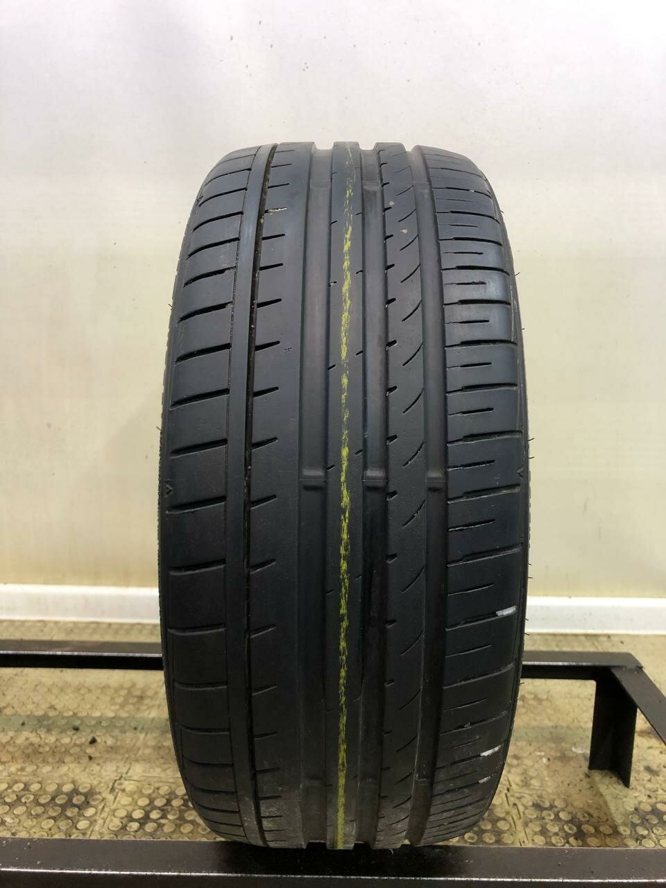 Falken Azenis FK-453 215/35 R19 БУ Шины Летние