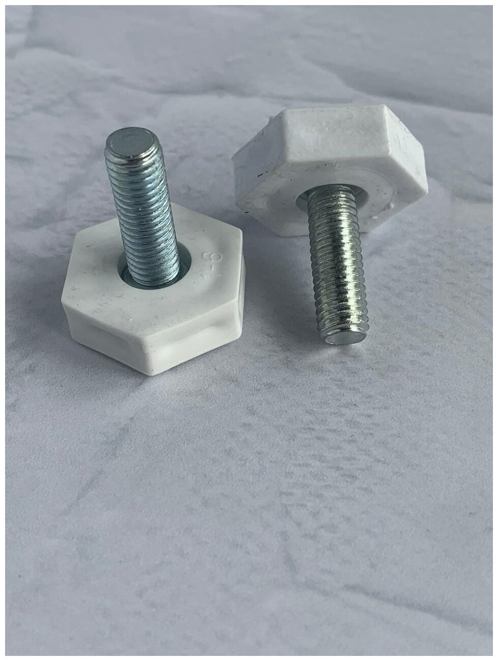 фото Ножка для холодильника Бирюса (комплект 2 шт. Болт М8), артикул 0030061000