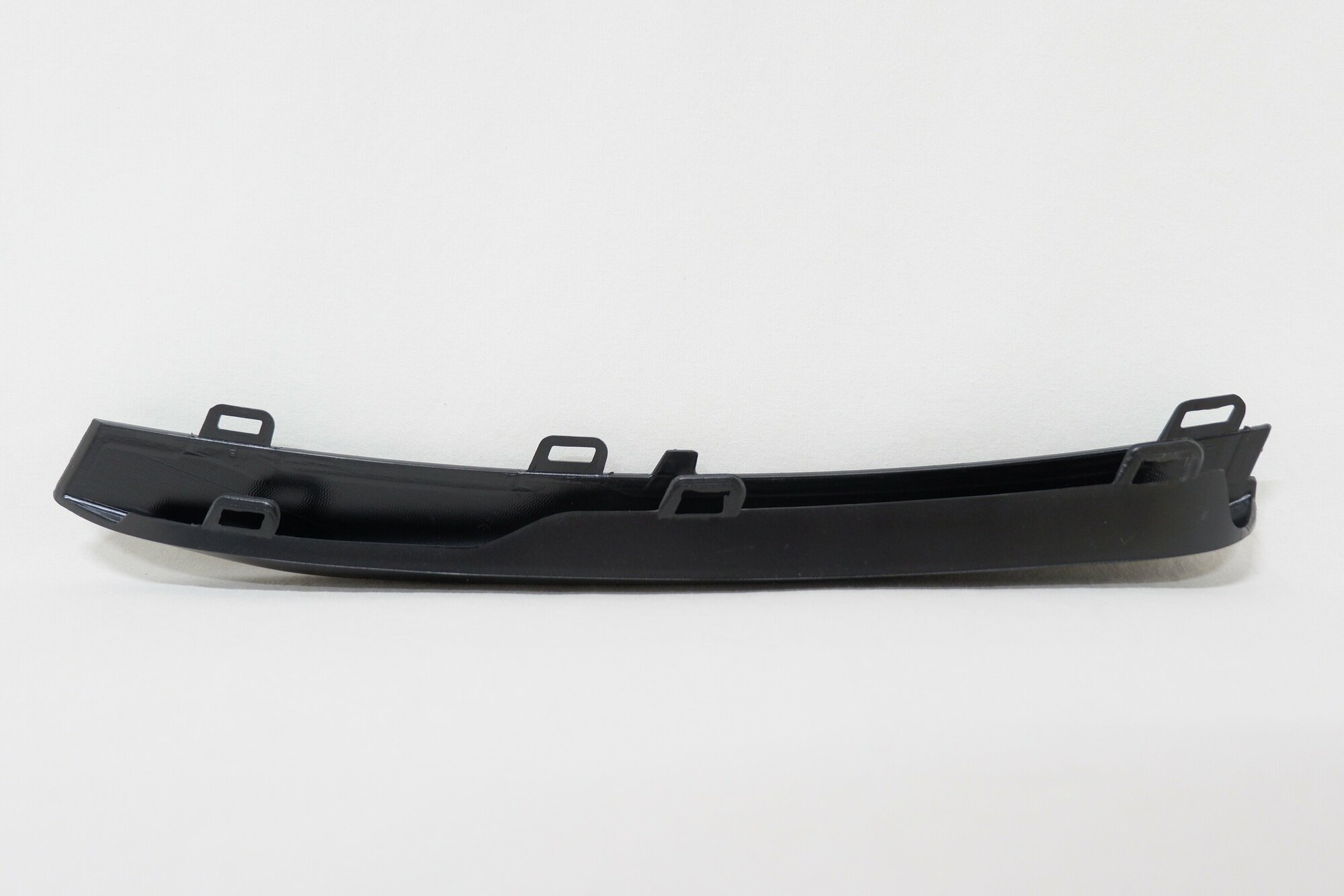 Накладка окантовки противотуманной фары левой для BMW 3-series F30 F31 F80 51 11 7 397 615, БМВ 3-серия, год с 2015 по 2018, O.E.M. — фото 4