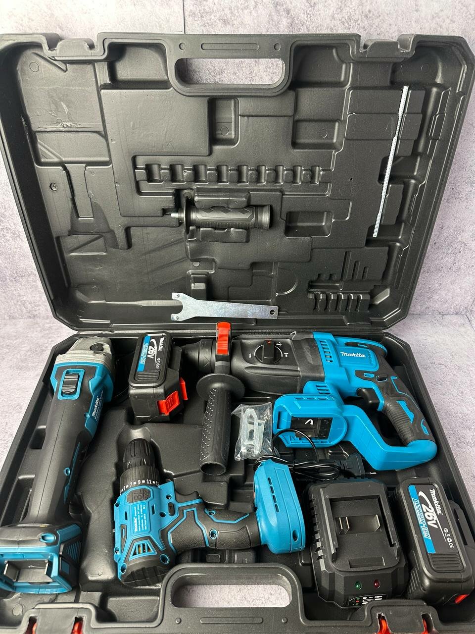 фото Набор аккумуляторных инструментов 3 в 1 болгарка ушм 125 , шуруповерт , перфоратор