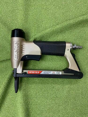 Изображение товара Степлер мебельный пневматический обивочный с длинным носиком Meite MT8016LN (S80/16LN)