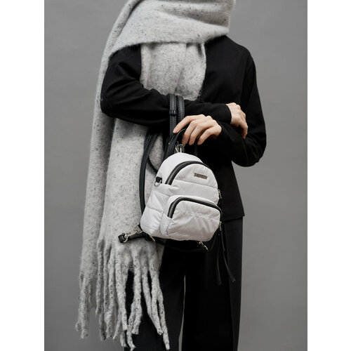 Сумка-рюкзак FABRIZIO CLUB фактура лаковая стеганая рельефная белый 4952₽