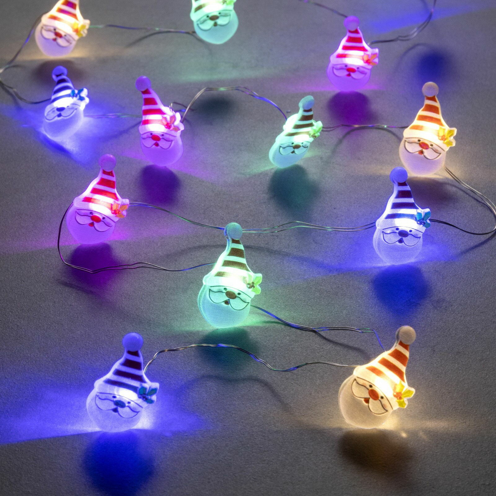 Гирлянда "Нить" 2 м роса с насадками "Дед Мороз", IP20, серебристая нить, 20 LED, 2 режима, батарейки ААх2