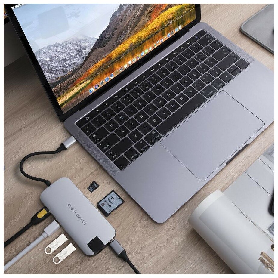 USB-хаб HyperDrive SLIM 8-in-1 USB-C Hub серебристый (HD247B-SILVER)