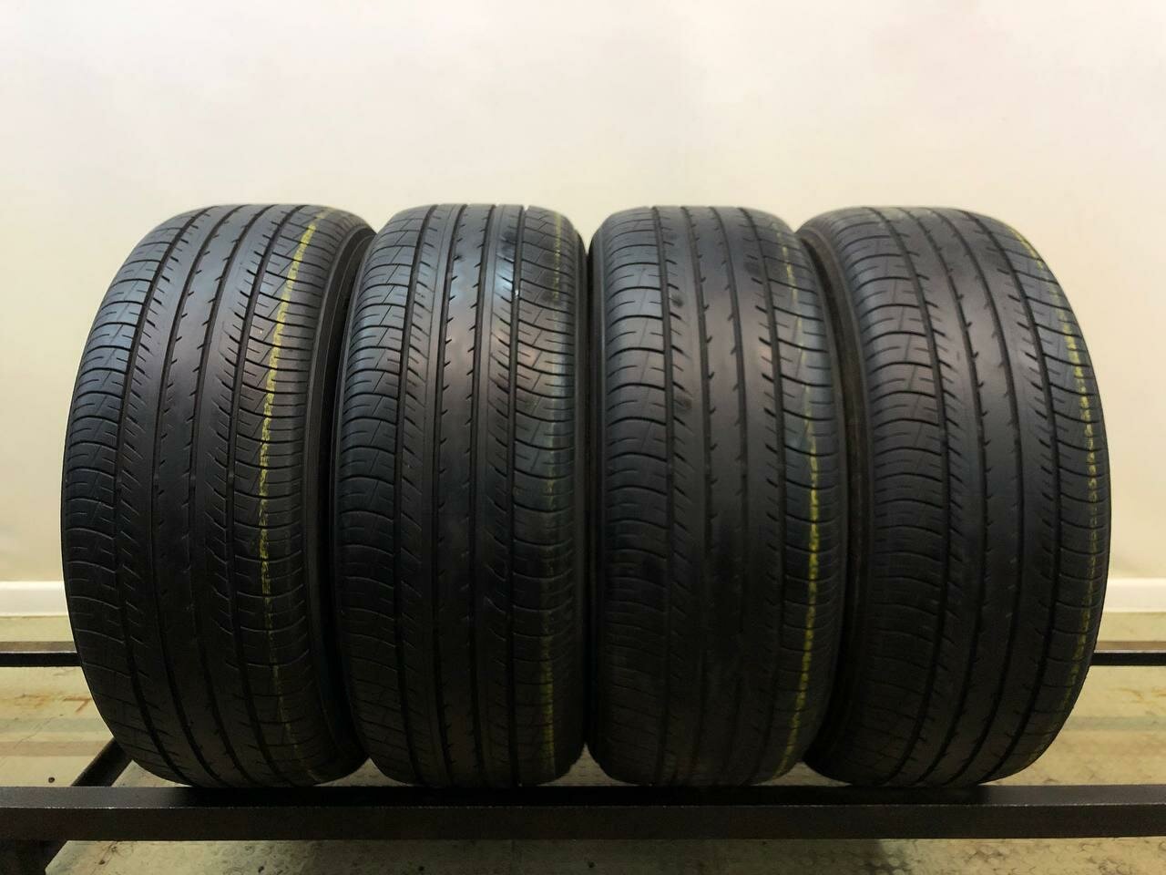 Yokohama DB Decibel E70B 215/55 R17 БУ Шины Летние