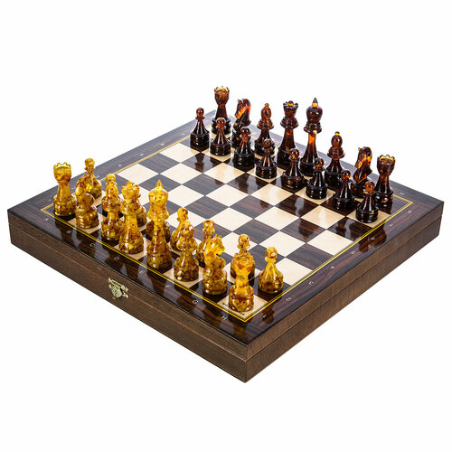 Шахматы деревянные с янтарными фигурами 37х37 см