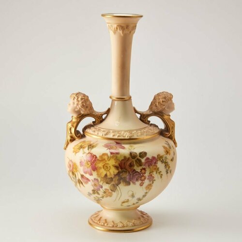 Старинная ваза ручной работы blush ivory No.3478 Royal Worcester