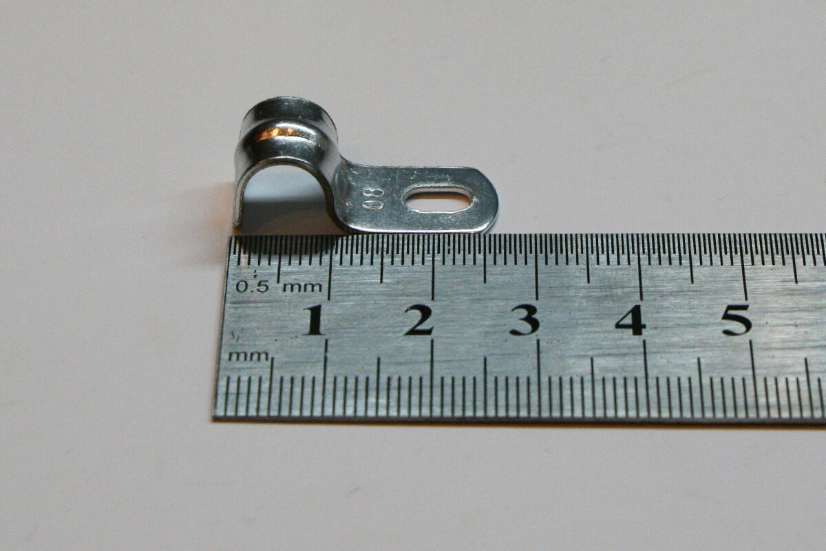 фото Скоба металлическая однолапковая MAYER СМО 8-9 (100шт.)