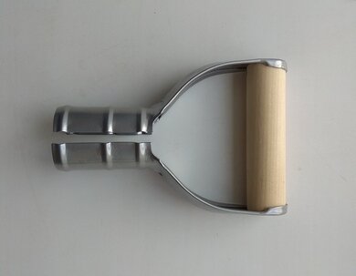 фото Ручка К лопате металл v-образ d-40 чебоксары