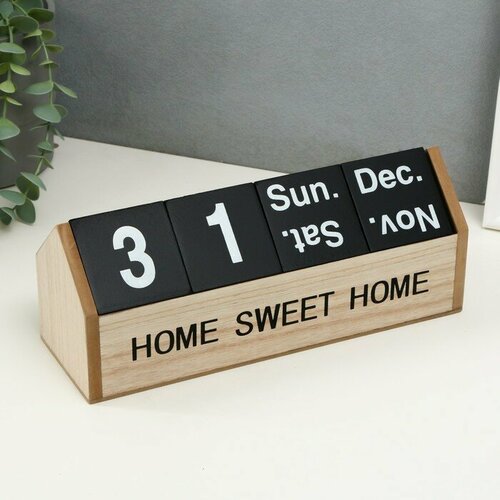 Сувенир дерево настольный календарь 