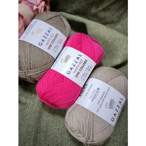 Носочная пряжа Happy Feet Uni Colors 50г/165м 3 мотка по 50г