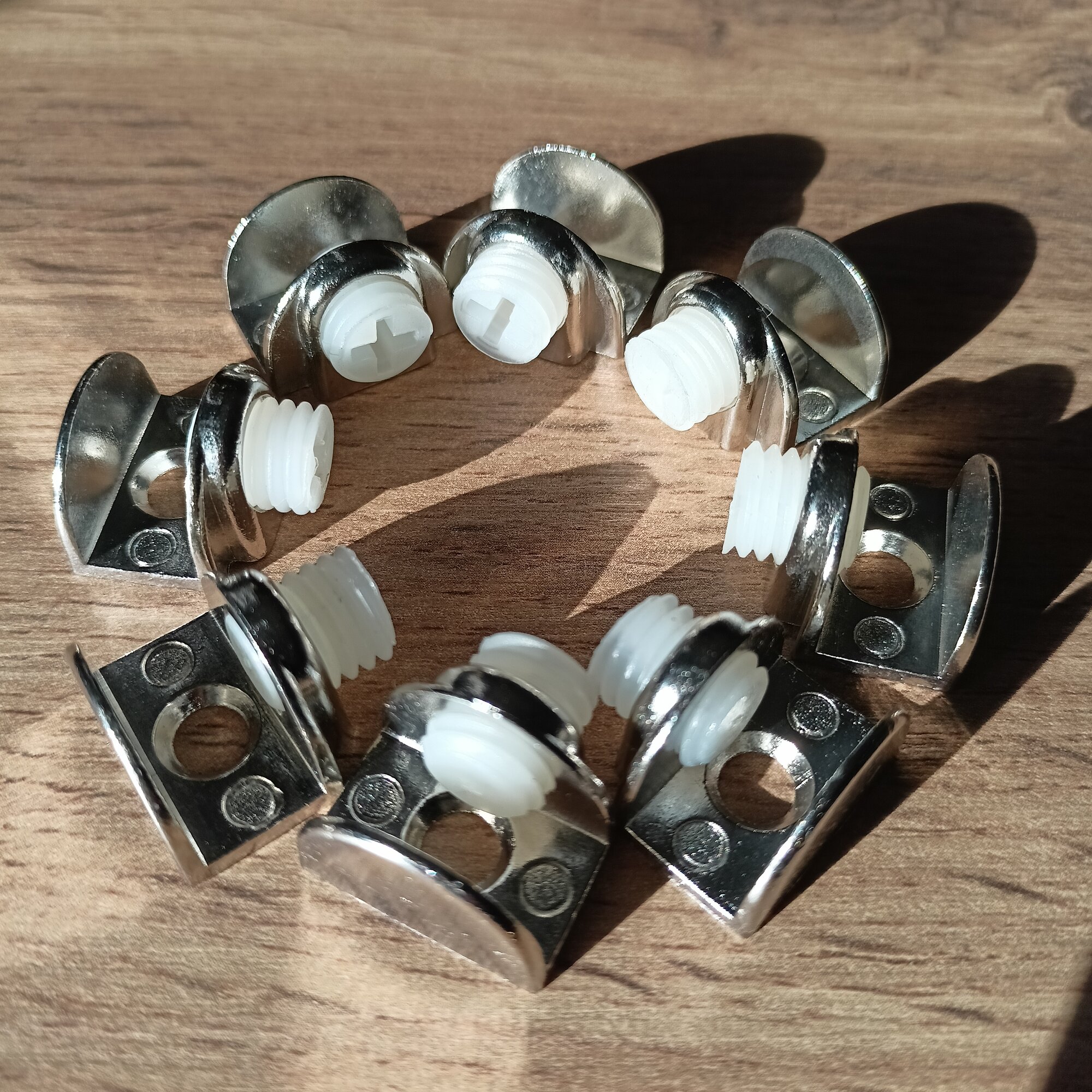 Полкодержатель для стекла и плит до 8 мм. - 8 шт. Крепление саморезом. — фото 1