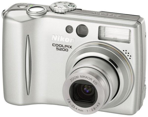 Фотоаппарат Nikon Coolpix 5200