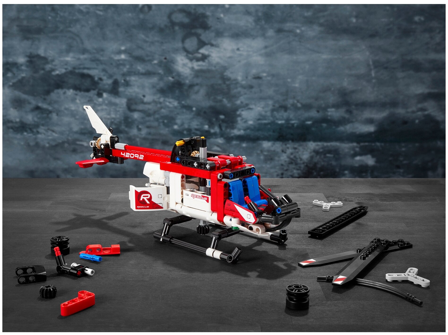 Lego Technic 42092 Спасательный вертолёт Конструктор - фото №7