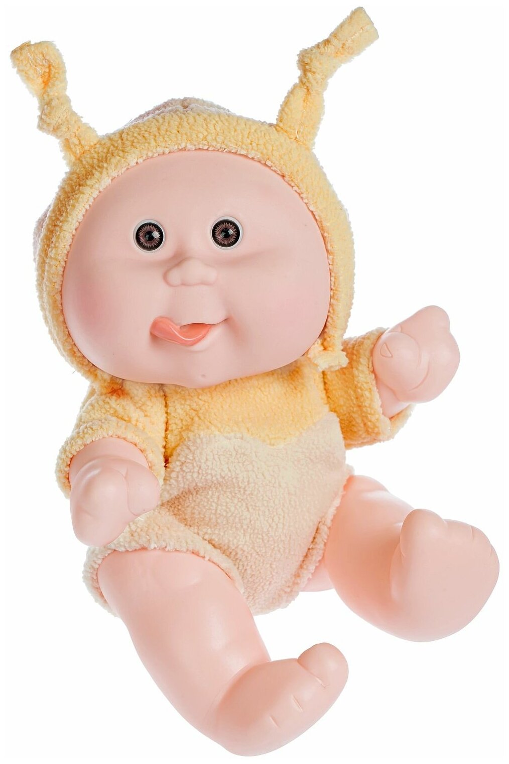Кукла малыш Oly толстощёкий с улыбкой, Bondibon, размер 8", жёлт. костюм 8х14,5х10,3 см, арт