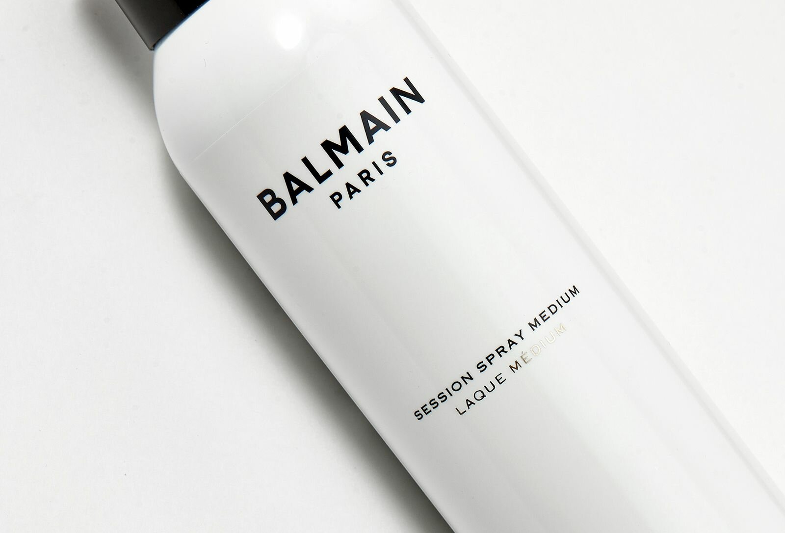 Спрей для укладки волос средней фиксации Session spray medium, 300 мл BALMAIN - фото №3