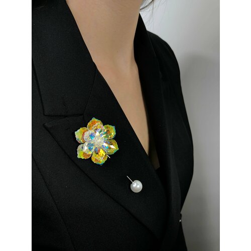 Брошь, искусственный камень, стразы, белый