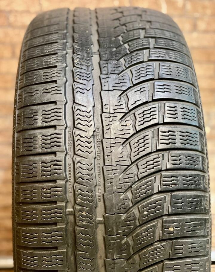 Nokian Tyres WR A4 245/45 R18