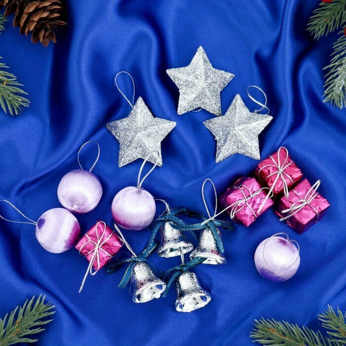 Набор украшений Зимнее волшебство "Карнавал", 3 звезды, 4 шара, 4 подарка, 4 колокольчика, пластик, 15 шт
