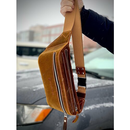 фото Сумка поясная viking leather craft, фактура бархатистая, гладкая, коричневый