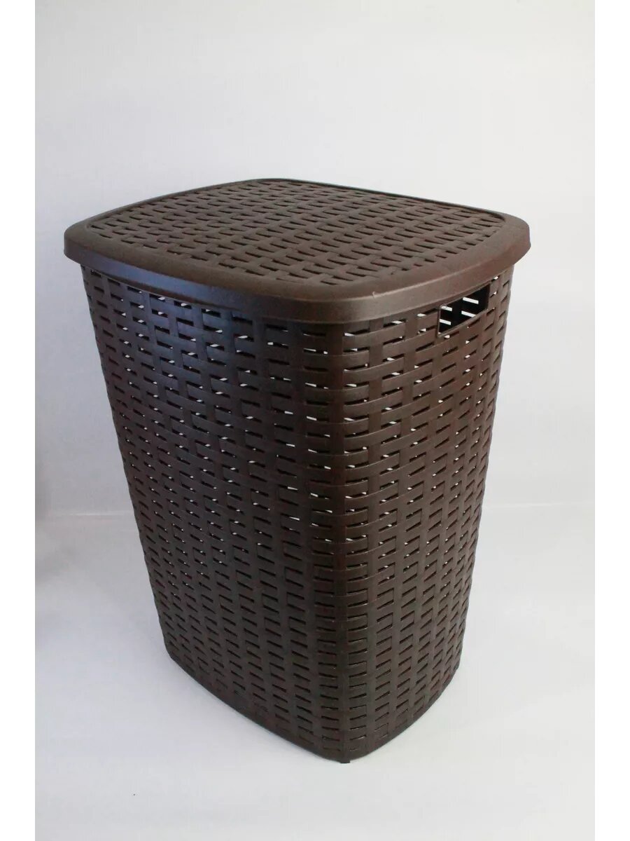 Корзина VERDE для белья с крышкой плетение 50 л коричневый