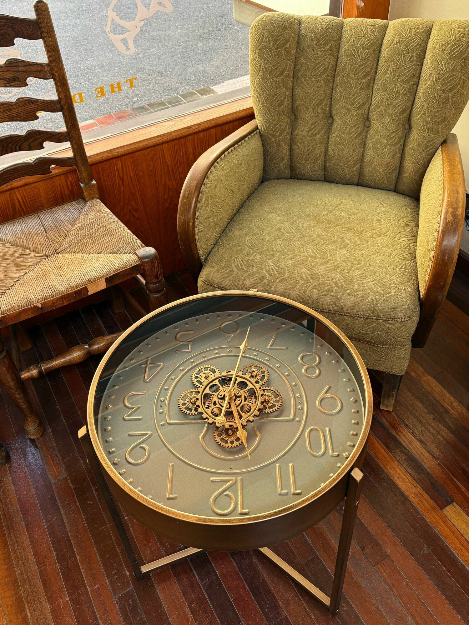 Журнальный стол Часы из металла железа стекла 54x54x55cm