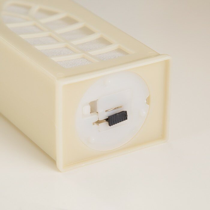 Ночник "Снежный домик" LED от батареек 3хLR1130 белый 5х4х16 см - фотография № 4