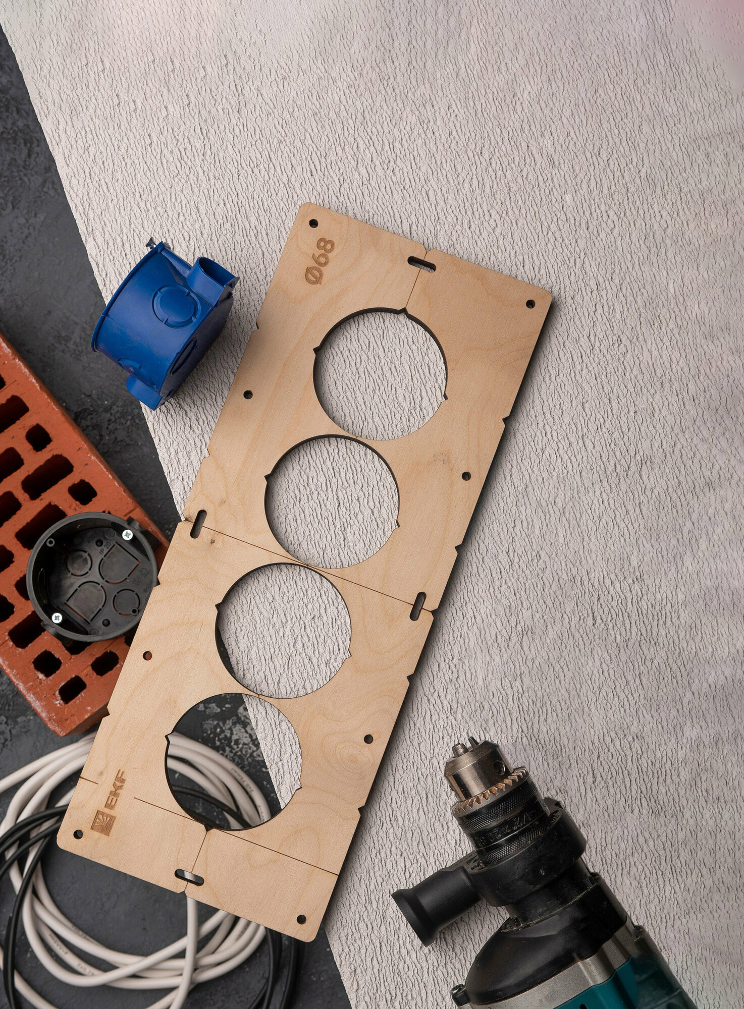 Шаблон для подрозетников EKF d 68 мм 4 поста - фото №11