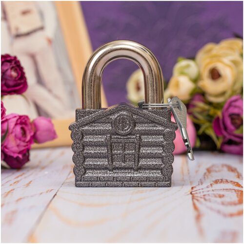 фото Металлический амбарный замок любви на счастье молодоженам "домик" серебристого цвета с ключом свадебная мечта