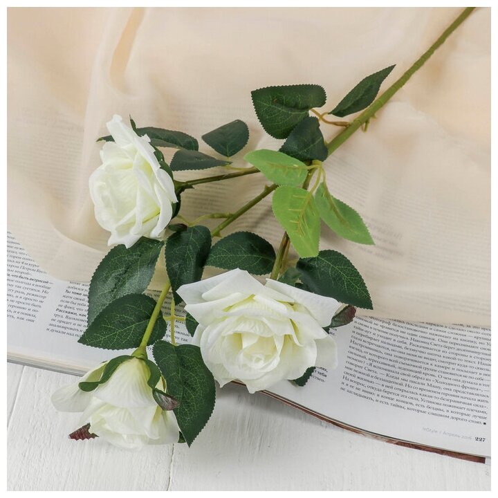 Цветы искусственные "Роза Фиона" три бутона, 8х70 см, белый 3110199