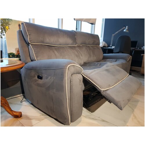 Диван двойной модульный с электрическими реклайнерами для домашнего кинотеатра