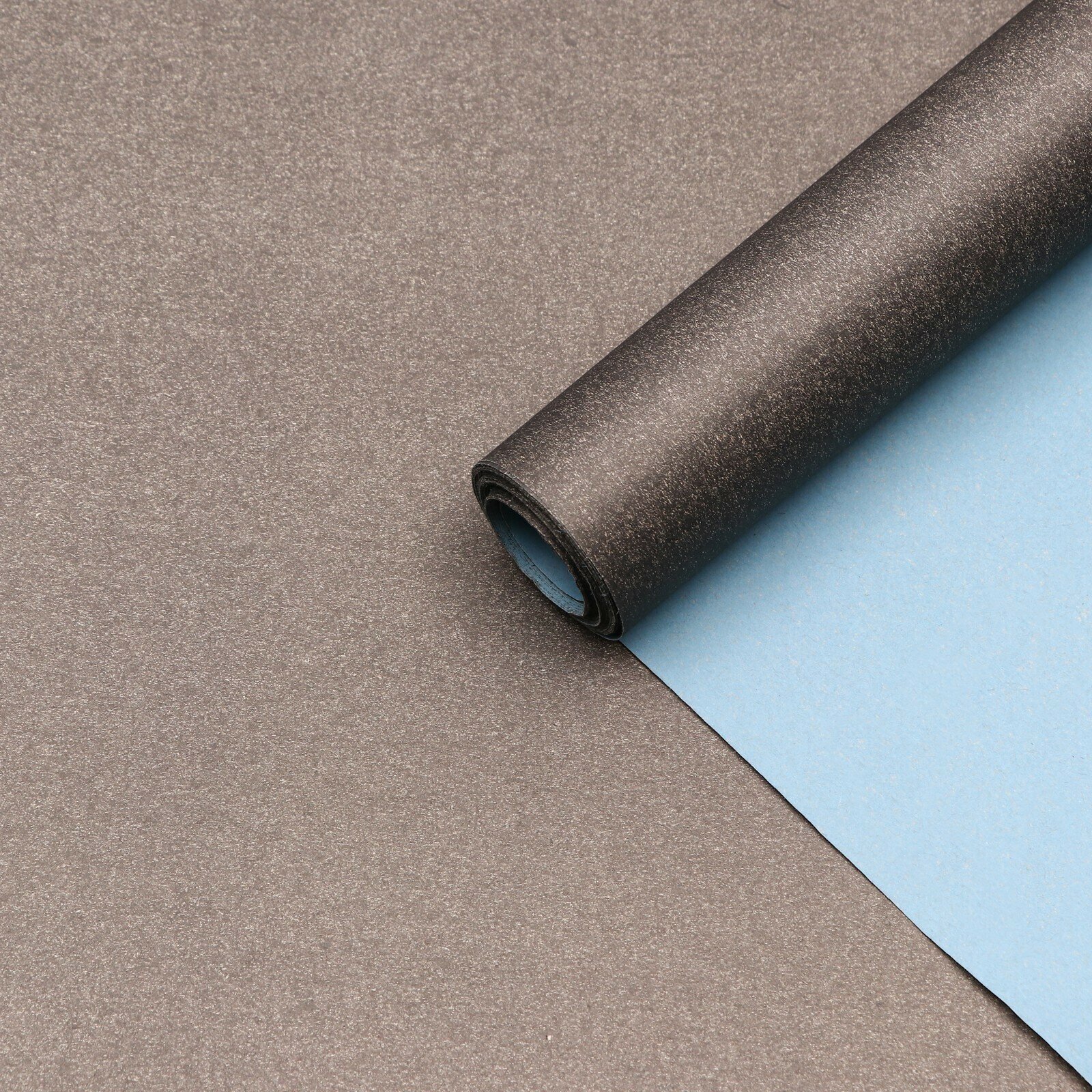 Бумага упаковочная крафт, черный-синий 0,68 х 10 м