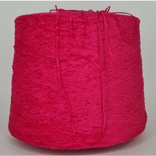 Бобинная пряжа E.Miroglio, Italiana Velluto цвет изумруд (300гр). Состав:45%вискоза,55%полиакрил. Метраж:600м/100гр.