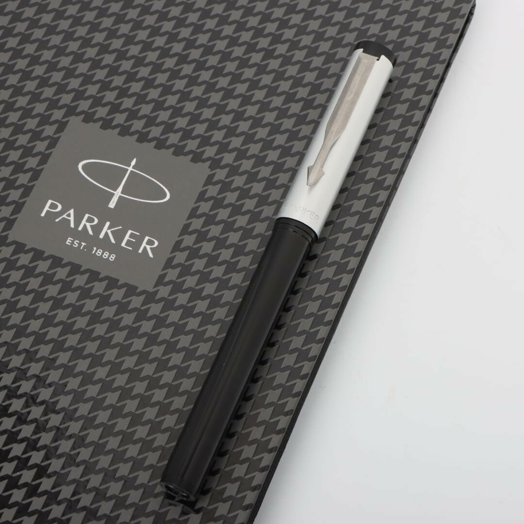 Ручка шариковая Parker "Vector Beta Premium Silver", в подарочной упаковке S1413646 — фото 1