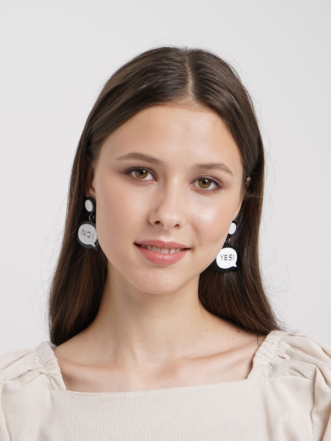 Серьги Bag & You, акрил, размер 65 мм, белый — фото 1